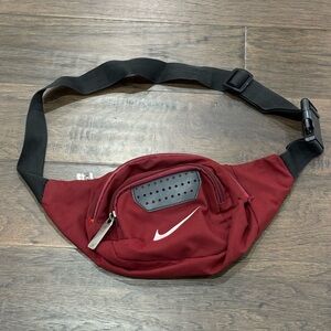Nike Fanny Pack **Needs New Zipper**